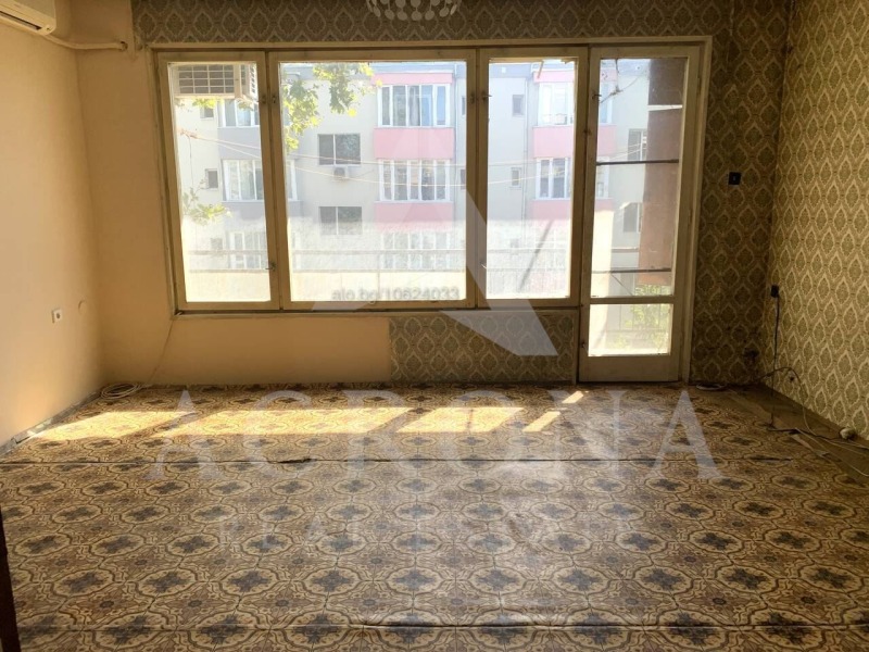 Продава  2-стаен град Пловдив , Кючук Париж , 64 кв.м | 94546909