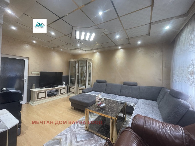 Продава 3-СТАЕН, гр. Девня, област Варна