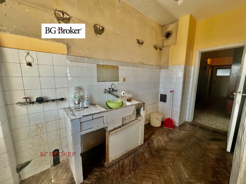 En venta  3 dormitorios Burgas , Tsentar , 90 metros cuadrados | 47760079 - imagen [8]