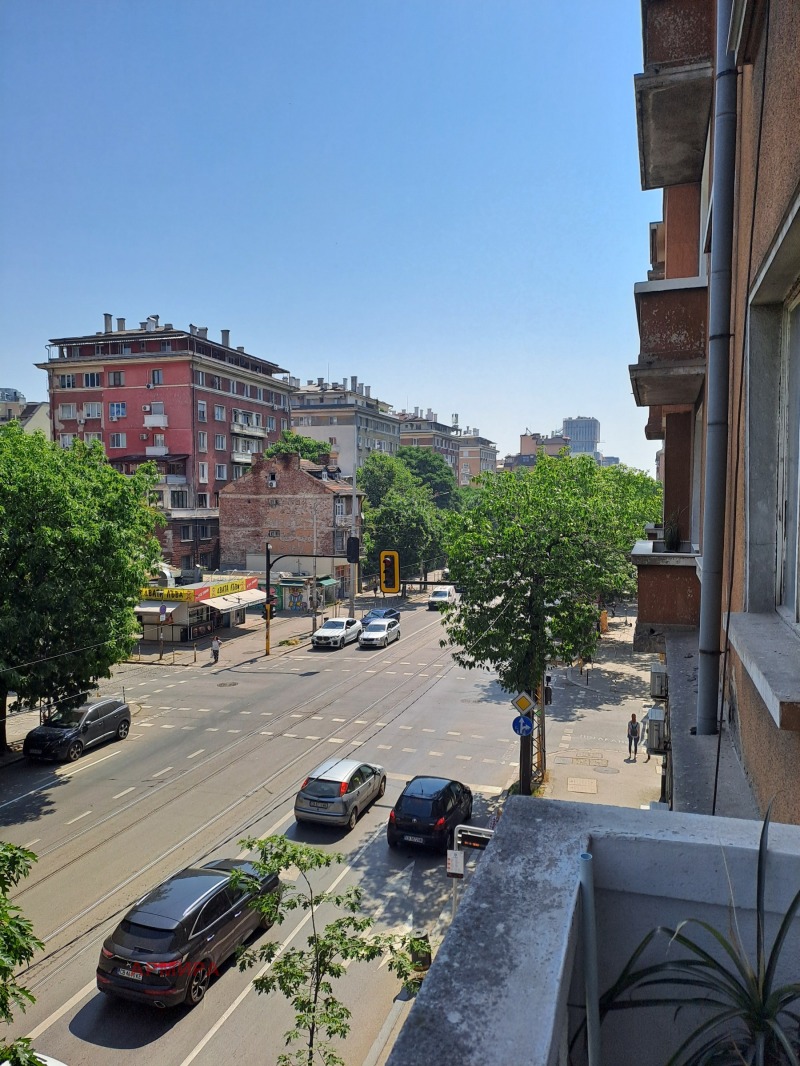 Продава  3-стаен град София , Център , 76 кв.м | 49595037 - изображение [2]
