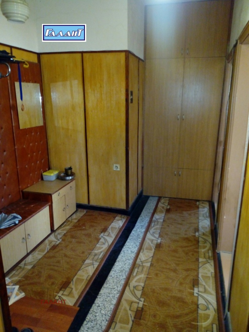 Продава 3-СТАЕН, гр. Варна, Левски 1, снимка 3 - Апартаменти - 52982543