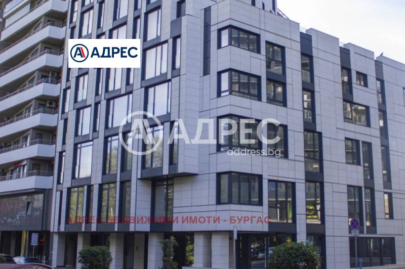 In vendita  Ufficio Burgas , Lazur , 250 mq | 50557832