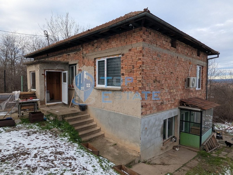 Продава КЪЩА, с. Поликраище, област Велико Търново