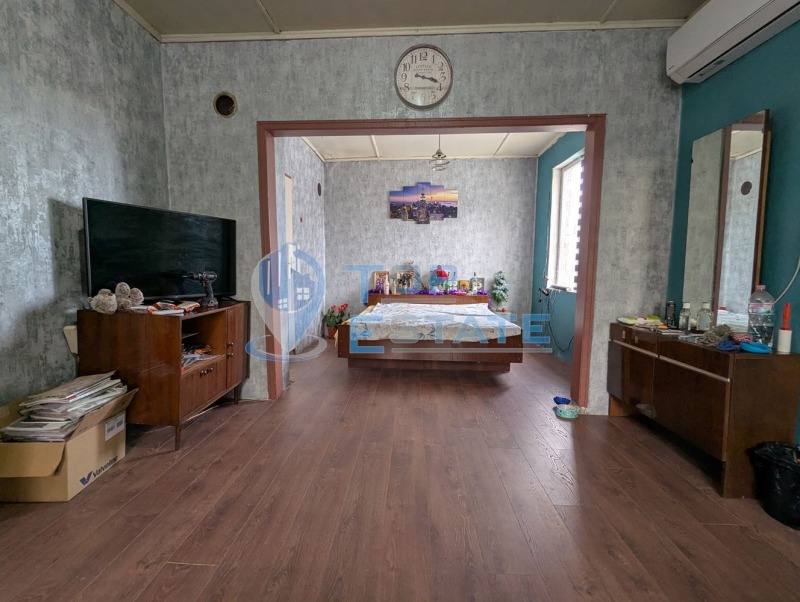 Продава КЪЩА, с. Поликраище, област Велико Търново, снимка 5 - Къщи - 53086164