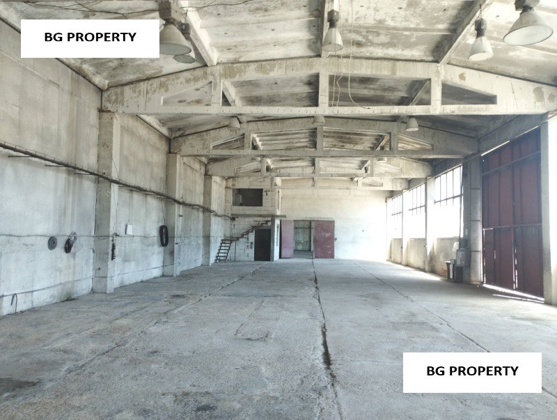 Till salu  Industribyggnad Sofia , Drujba 2 , 13000 kvm | 94010617 - bild [2]