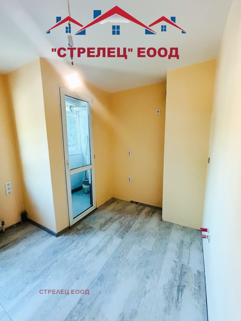 Продава  2-стаен град Добрич , Христо Ботев , 64 кв.м | 13681008 - изображение [3]