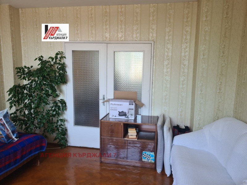 Продается  3 спальни Кърджали , Център , 87 кв.м | 71209098 - изображение [13]