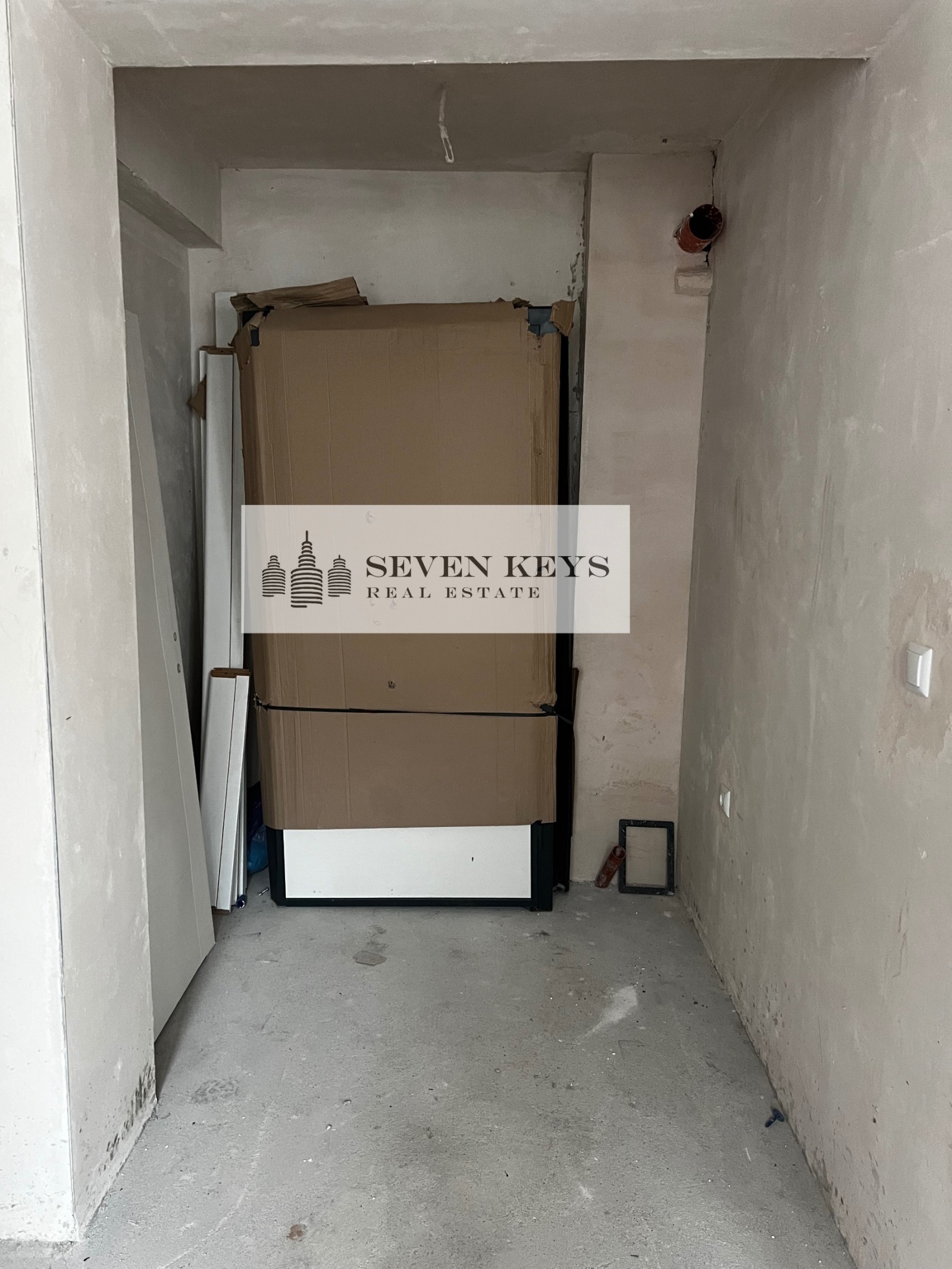 Продава 1-СТАЕН, гр. Варна, ЖП Гара, снимка 3 - Апартаменти - 56290304