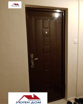 1 Schlafzimmer Dobrudschanski, Schumen