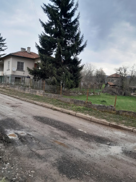 Продажба на имоти в с. Калотина, област София - изображение 2 