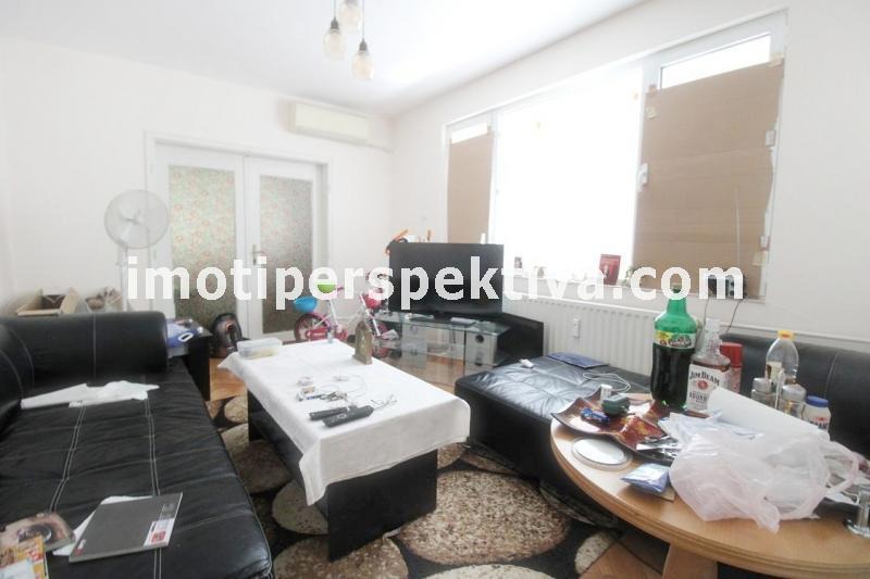 Продава  2-стаен град Пловдив , Кършияка , 60 кв.м | 65296973