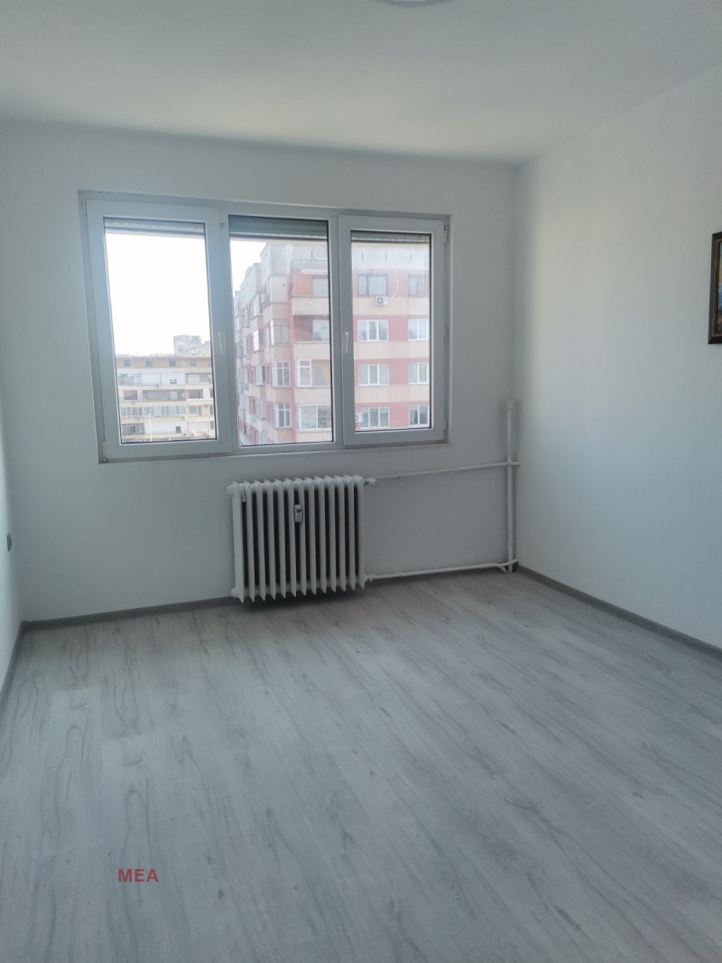 Продава  3-стаен град Плевен , Идеален център , 106 кв.м | 31313784 - изображение [7]