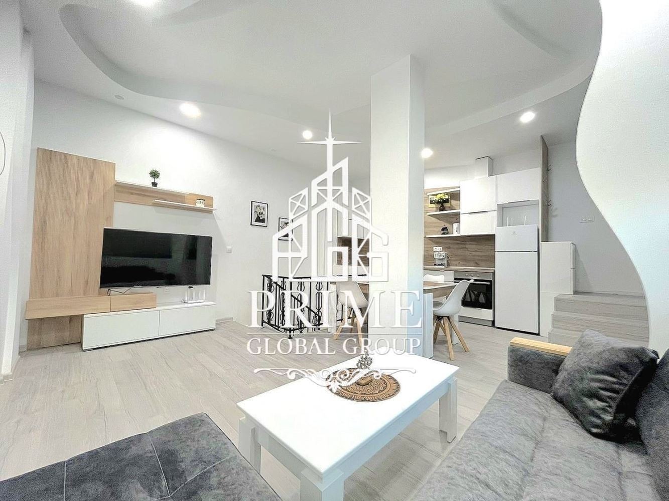 Продава 2-СТАЕН, гр. Варна, Бриз, снимка 2 - Апартаменти - 56328942