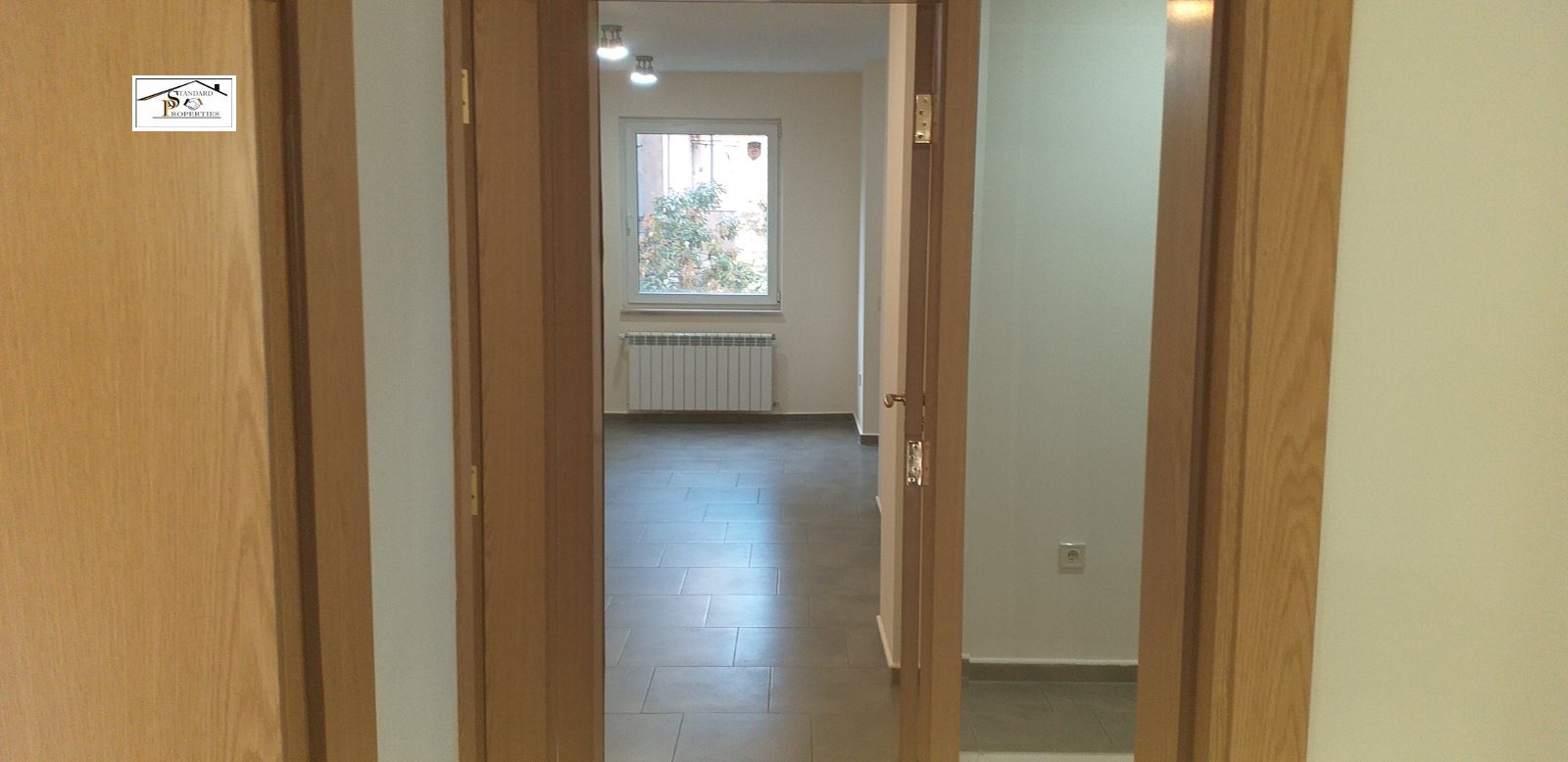 Продава 3-СТАЕН, гр. София, Център, снимка 2 - Апартаменти - 54207582