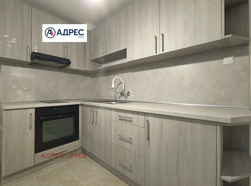 In vendita  2 camere da letto Ruse , Zdravets Iztok , 77 mq | 52046398