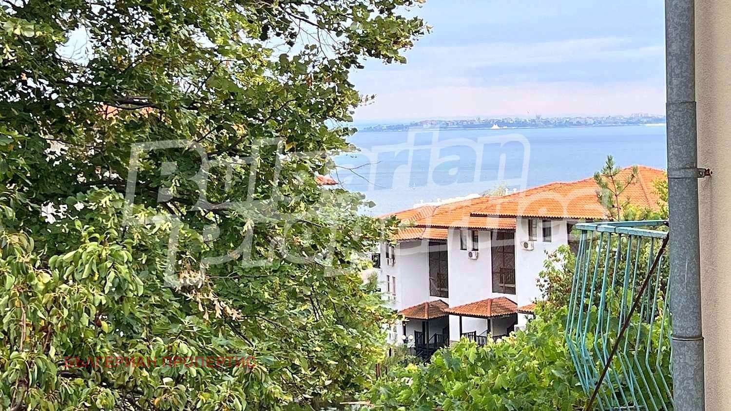 Продава КЪЩА, гр. Свети Влас, област Бургас, снимка 2 - Къщи - 47260202