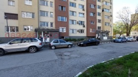 Продажба на имоти в Изгрев, град Пловдив - изображение 8 