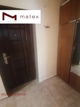 3 bedroom Lyatno kino Trakiya, Varna 11