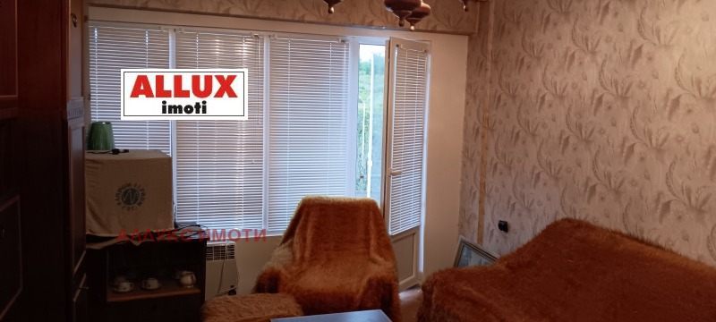 Продава  2-стаен, град Русе, Здравец Изток • 72 000 € • ID 66504500 — holmes.bg - [1] 