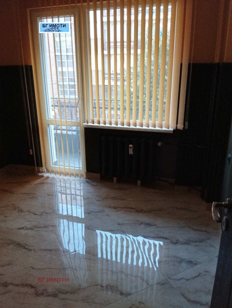 Продава  2-стаен град Враца , Център , 65 кв.м | 42943486 - изображение [2]