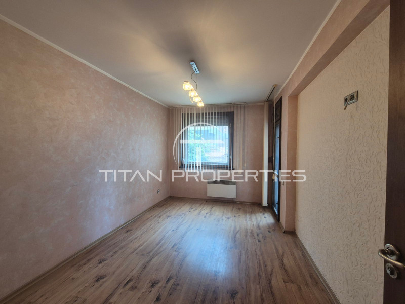 Til salgs  2 soverom Plovdiv , Kjusjuk Parisj , 85 kvm | 67931658 - bilde [5]
