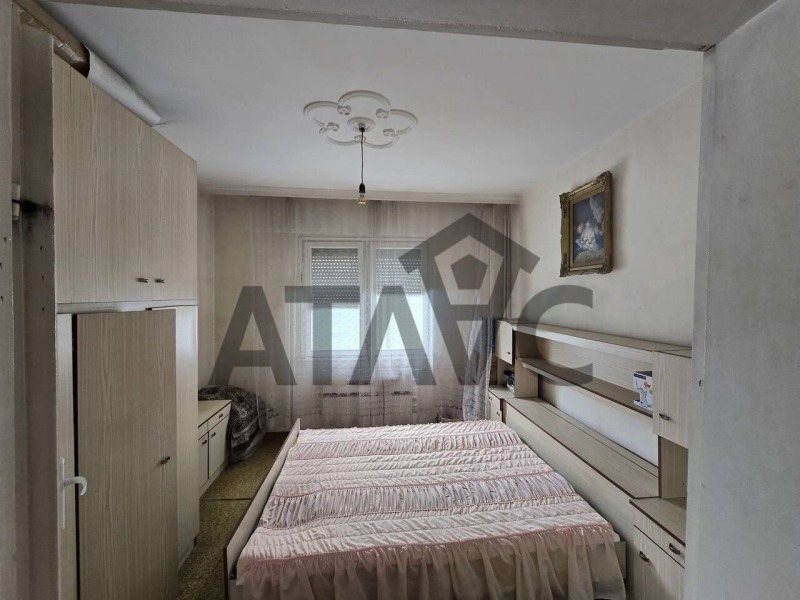 En venta  2 dormitorios Plovdiv , Trakiya , 68 metros cuadrados | 33454049 - imagen [3]