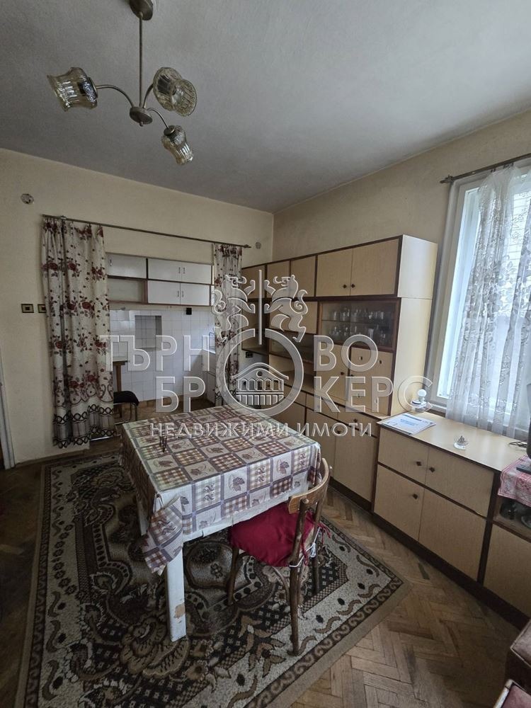 Продава 4-СТАЕН, гр. Велико Търново, Център, снимка 4 - Апартаменти - 54026531