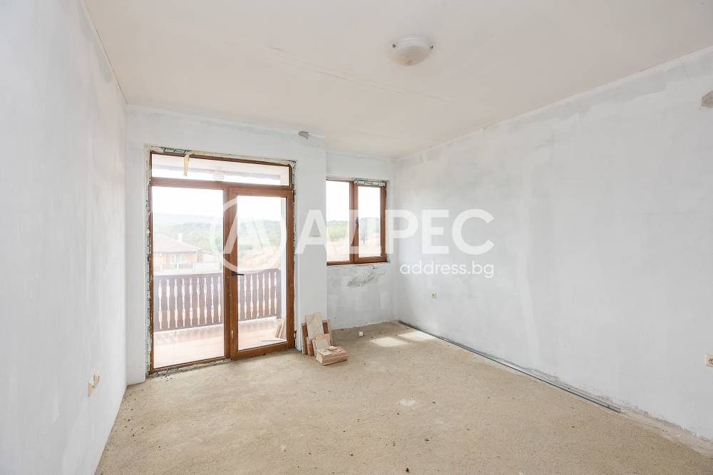 Продава КЪЩА, с. Църква, област Добрич, снимка 4 - Къщи - 55090964