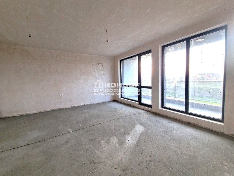 Продава 2-СТАЕН, гр. Пловдив, Остромила, снимка 2 - Апартаменти - 49355132