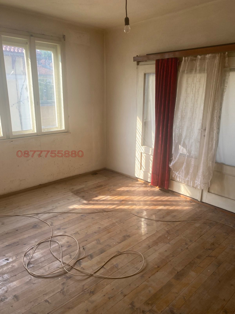 Продава КЪЩА, с. Николаево, област Плевен, снимка 8 - Къщи - 52779915