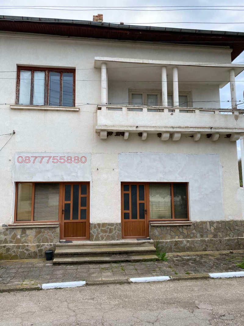 Продава КЪЩА, с. Николаево, област Плевен, снимка 2 - Къщи - 52779915