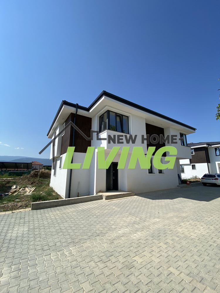 Eladó  Ház Plovdiv , Belomorski , 159 négyzetméter | 76182211