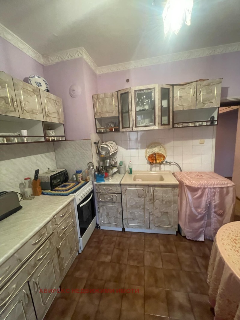 Продается  1 спальня Пловдив , Изгрев , 63 кв.м | 37614729