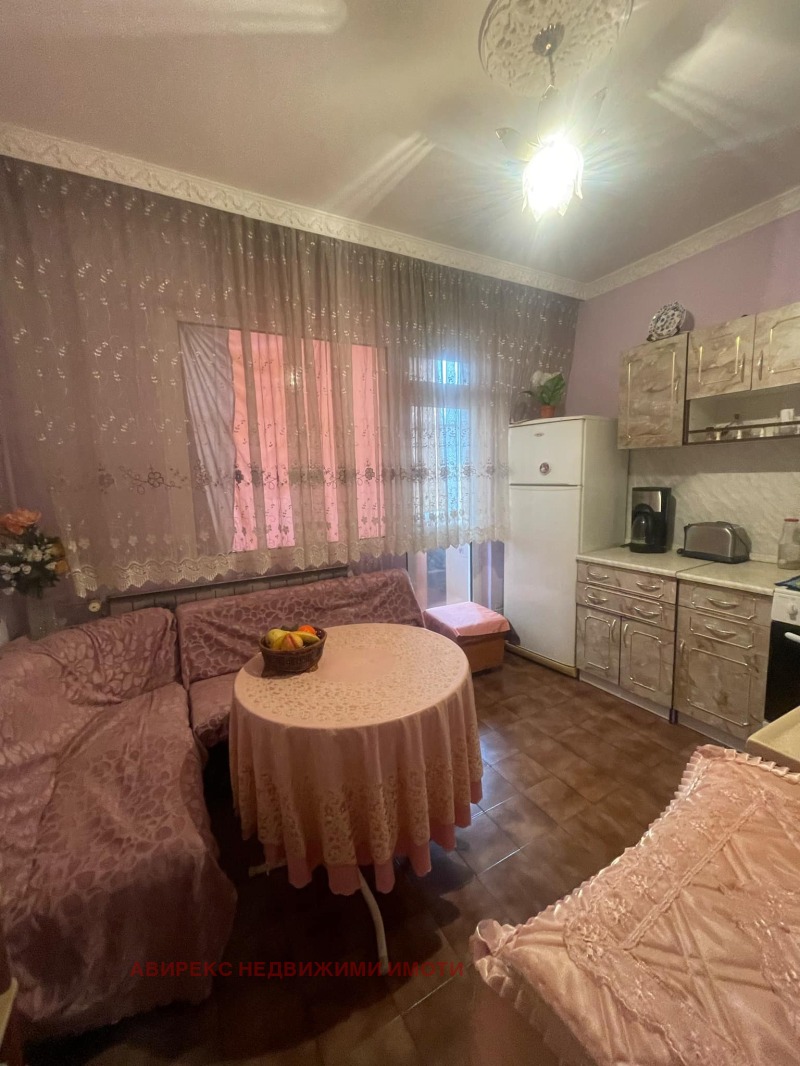 Продается  1 спальня Пловдив , Изгрев , 63 кв.м | 37614729 - изображение [3]