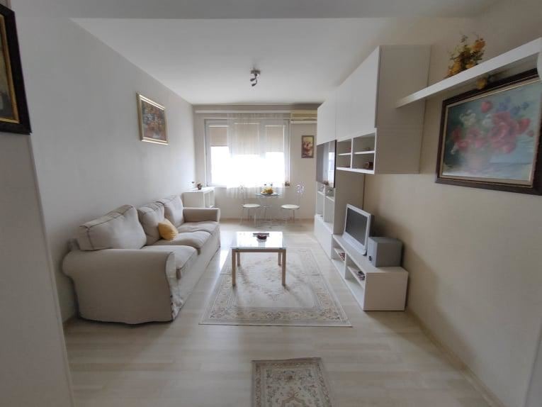 Продава 4-СТАЕН, гр. Варна, ВИНС-Червен площад, снимка 2 - Апартаменти - 54067388