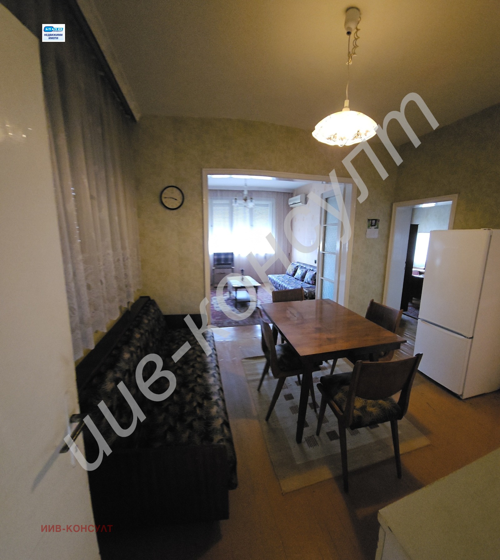 Продава ЕТАЖ ОТ КЪЩА, гр. Велико Търново, Център, снимка 2 - Етаж от къща - 54288303