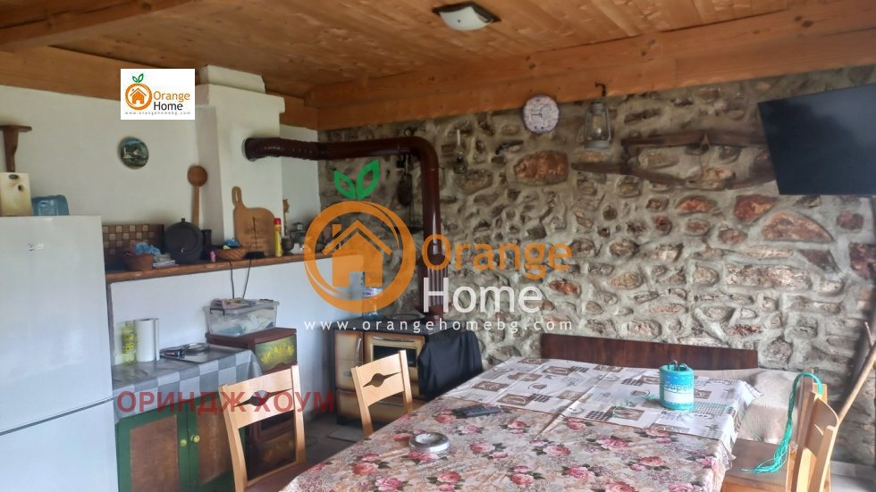 Продава КЪЩА, с. Царичино, област Добрич, снимка 4 - Къщи - 54918217