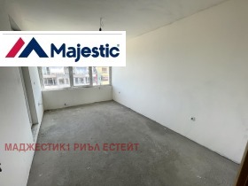 Продава 3-стаен град София Център - [1] 