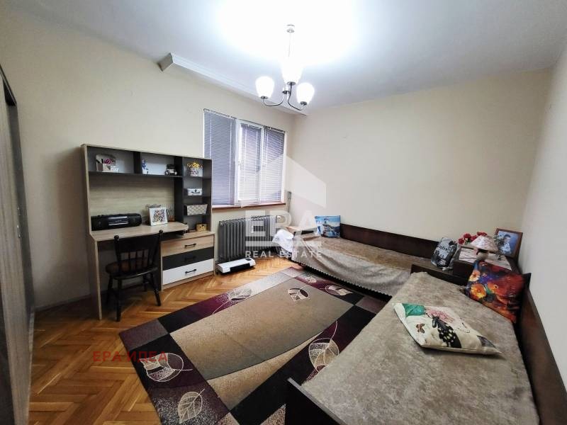 Продава 4-СТАЕН, гр. Плевен, Широк център, снимка 8 - Апартаменти - 54354562