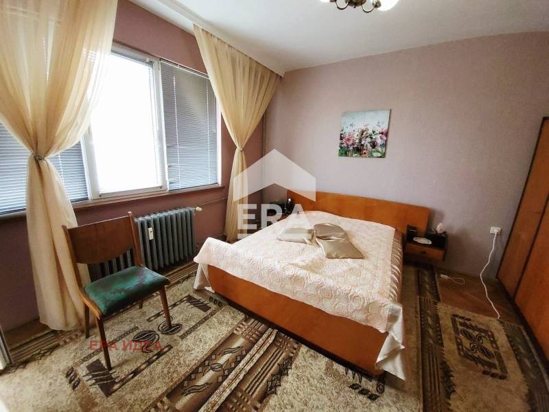 Продава 4-СТАЕН, гр. Плевен, Широк център, снимка 5 - Апартаменти - 54354562