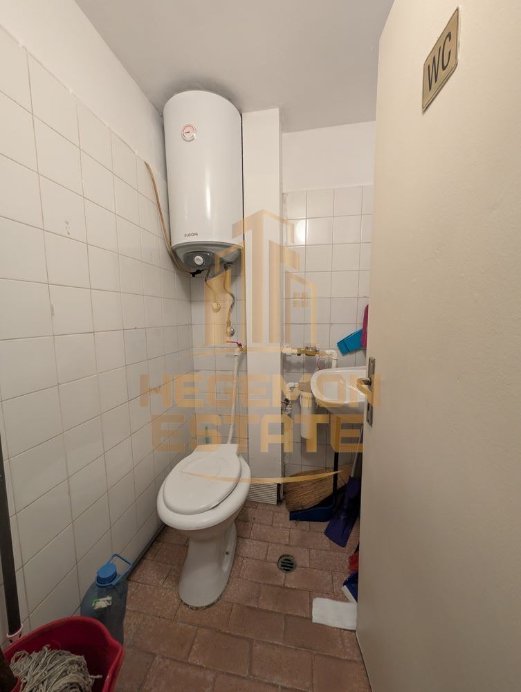 Продава ОФИС, гр. Варна, Лятно кино Тракия, снимка 8 - Офиси - 54853551