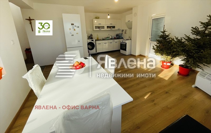 Продава КЪЩА, с. Бенковски, област Варна, снимка 6 - Къщи - 47503224