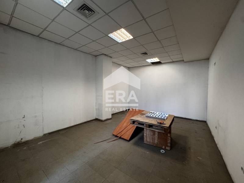 Продава МАГАЗИН, гр. Варна, Метро, снимка 4 - Магазини - 53381893