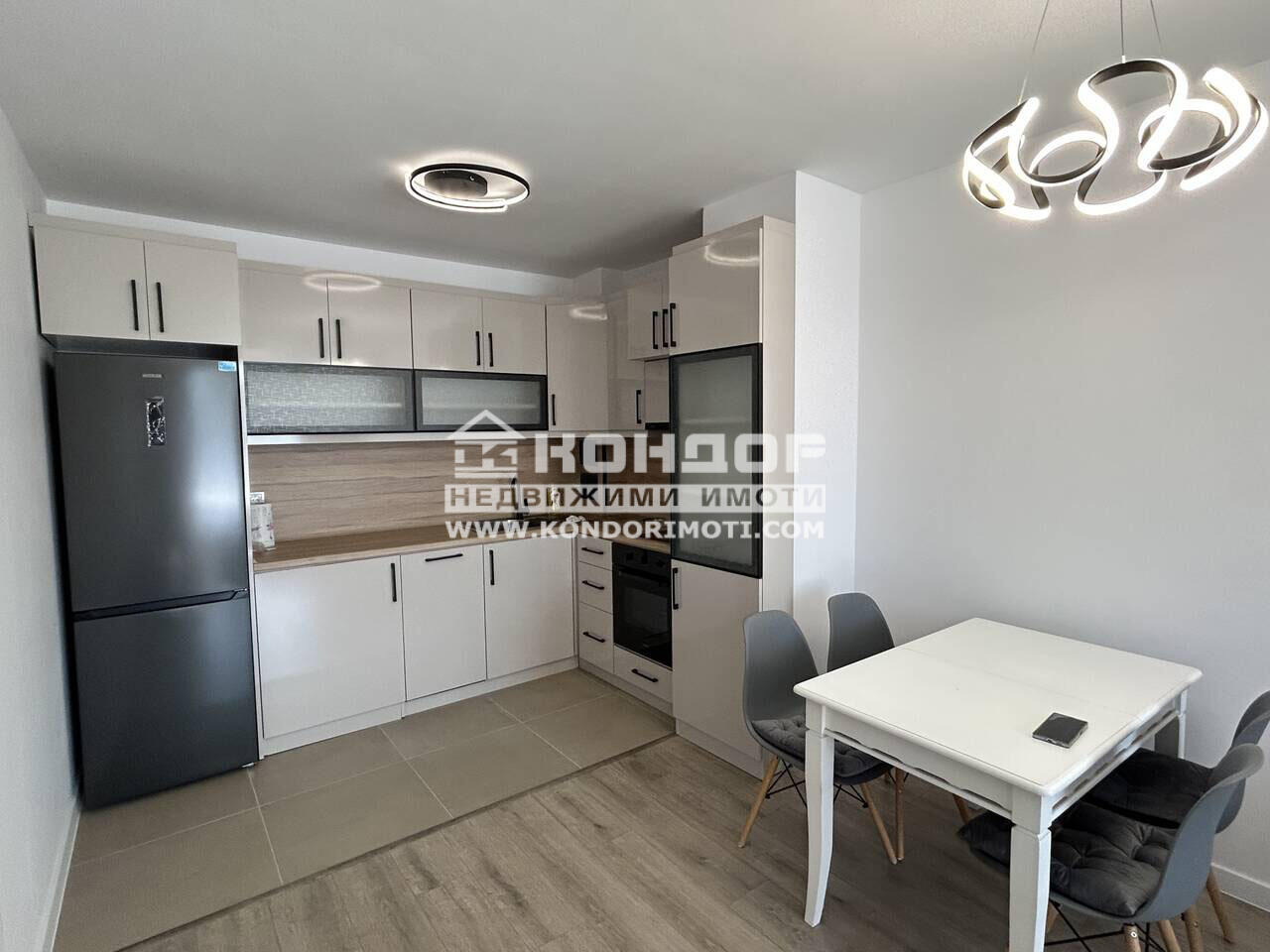 Продава 2-СТАЕН, гр. Пловдив, Тракия