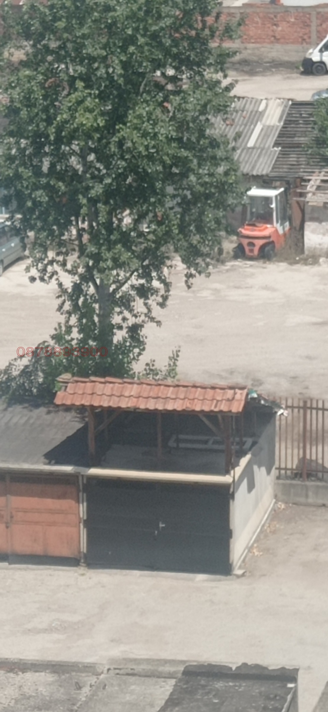 Продава ГАРАЖ, ПАРКОМЯСТО, гр. Ловеч, Широк център