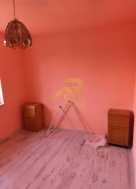 Piano della casa Klepalo, Pernik 4