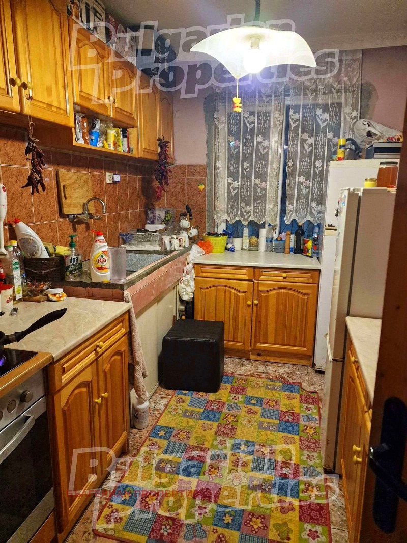 Продава  Етаж от къща област Бургас , гр. Карнобат , 90 кв.м | 27279877 - изображение [13]