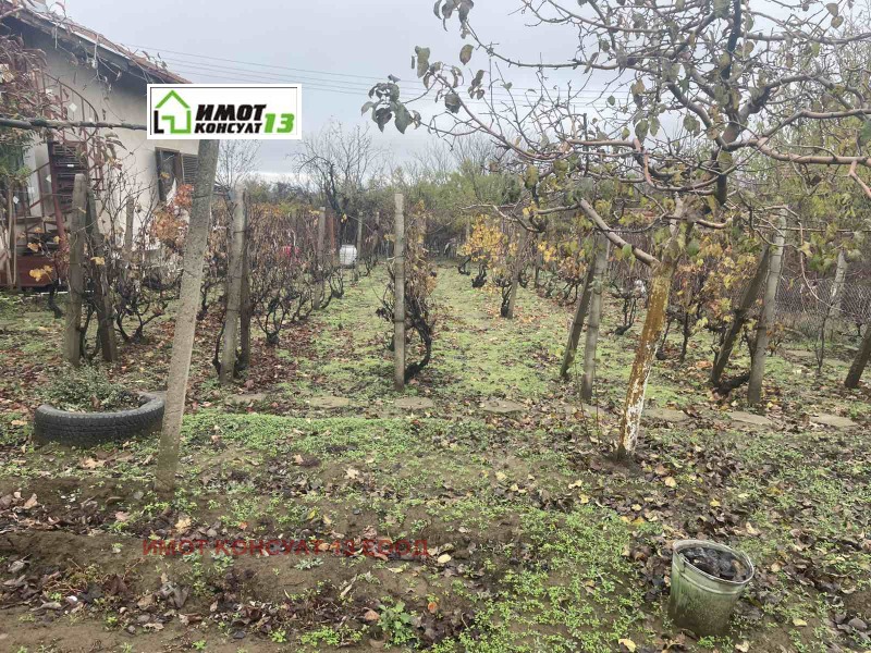 Продава ВИЛА, гр. Плевен, м-т Мъртва долина, снимка 16 - Вили - 52366129