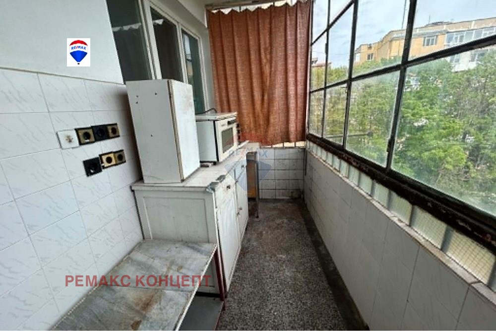 Продава МНОГОСТАЕН, гр. Шумен, Добруджански, снимка 12 - Апартаменти - 54507252