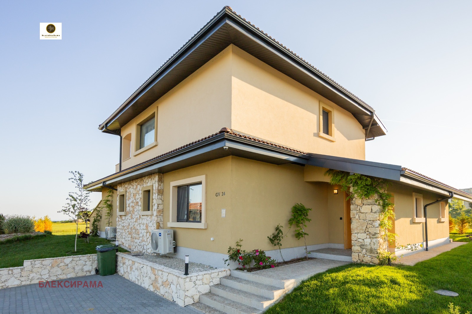 Продава ВИЛА, гр. Балчик, област Добрич, снимка 3 - Вили - 56079546